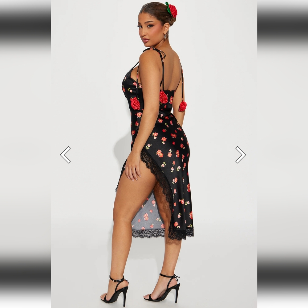 Fashion Nova Elegant Floral dress Satin - Picture 2 of 7